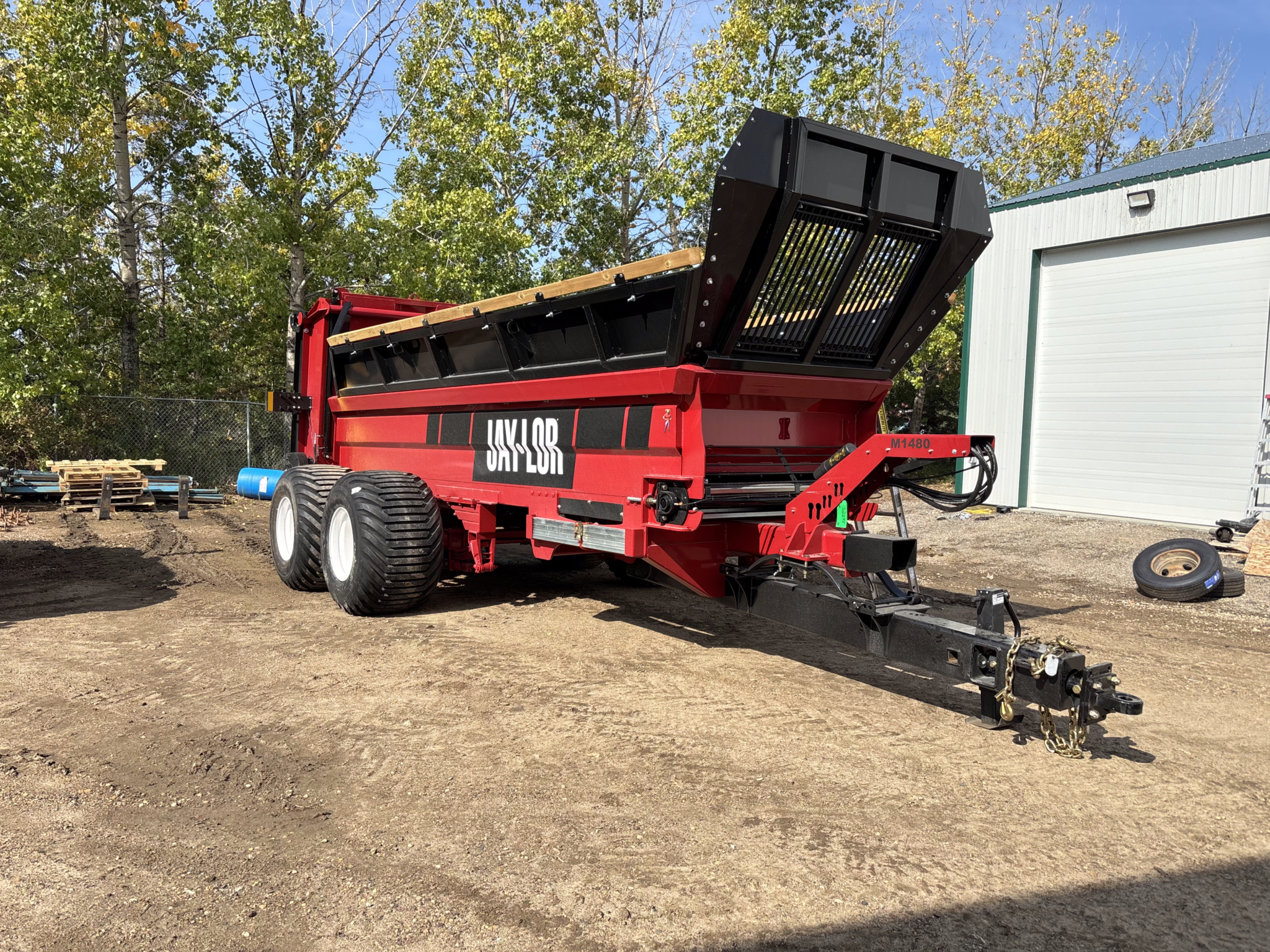 M1480 Jaylor Manure Spreader